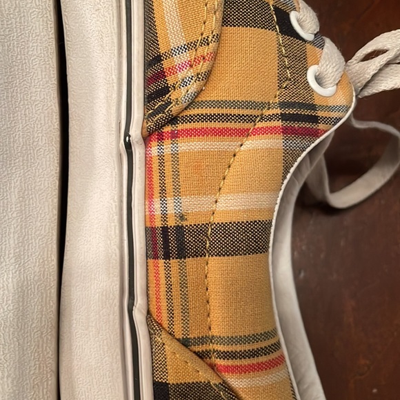 Vans Old Skool Gold & Black Plaid Print Lace Up Sneaker Size Women's 6.5/Men’s 5 - Picture 6 of 11